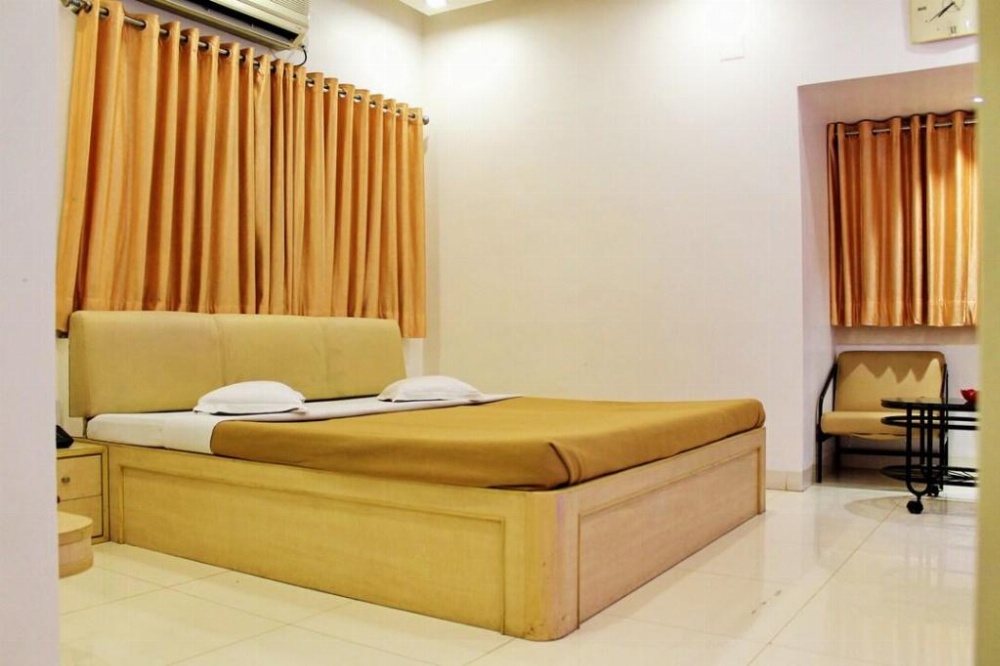 Hotel Kuber Porbandar Main image